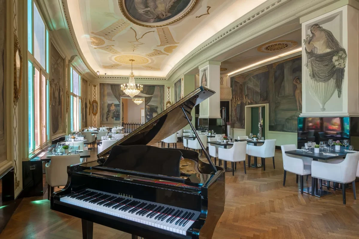 Grand Hotel Plaza Restaurant